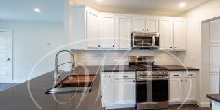 Country Living in Gorgeous 2 Bedroom Home Near Town Gallery 5
