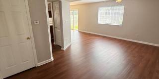 Perry Twp - 4 bedroom Gallery 4