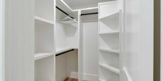 690 Pelzer Drive Gallery 53