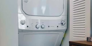 Sophia Square Gallery 8