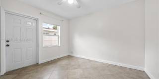 1041 NE 9th Ave Gallery 10