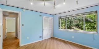 Bright & Stylish 2BR/1BA Condo in Sought-After Sumner Court in Bethesda Gallery 10