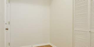 885 N Marshfield Avenue Gallery 8