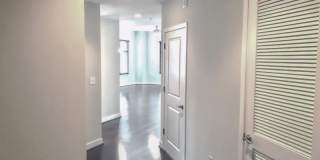 565 Peachtree Street NE Gallery 15
