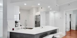 3245 Northeast 184th Street Gallery 8