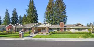 261 Saint Paul Dr Gallery 1