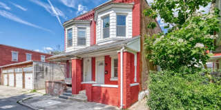 Fully Renovated 3 Bedroom, 1 Bathroom Townhouse Gallery 16