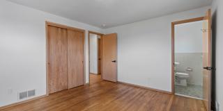 AVAILABLE NOW! FULLY RENOVATED 3-bedroom in BALDWIN! Gallery 19