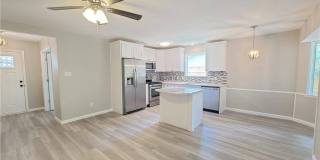 1409 Broadmoor Drive Gallery 5