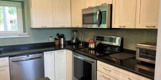 Beautiful Furnished Marsh Front Home - 6 mo Lease Term Gallery 15