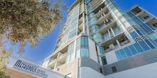 Fully Furnished High Rise with Wynn Golf Course Views! Gallery 4
