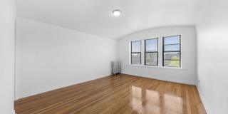 7657 S East End Avenue Gallery 8
