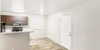 James Pointe Apartments Gallery 128