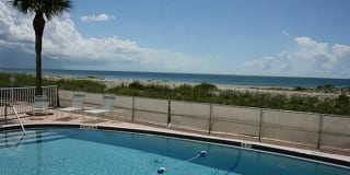 333 THE ESPLANADE N Gallery 17