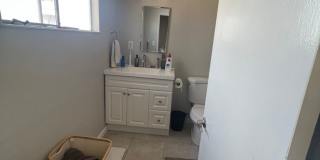 6 Bedroom 3 Bath- Large rooms, AC Gallery 20