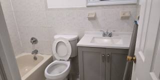 Spacious 4BR Apartment in Lindenwood/ Howard Beach Gallery 16