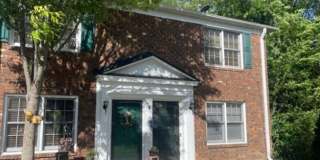 2 Bedroom, 1.5 Bath Home! Gallery 1