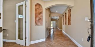 108 GOLFVIEW COURT Gallery 4