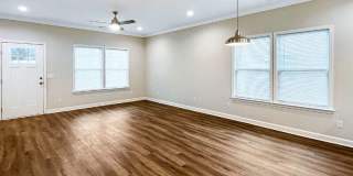 39 Travis Street Gallery 14