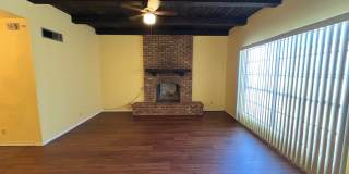Mesa 2 Bedroom 1 Bath in Triplex Building Gallery 6