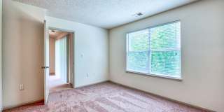 Sailpointe at Lake Norman Apartment Homes Gallery 52