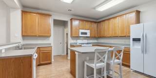 Gated Round Rock Ranch Lease | 3 Bed + Flex Space | 2,376 SF in The Enclave Gallery 12