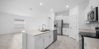 Stunning New construction home in North Fort Myers Gallery 12