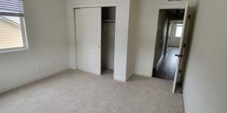 3 Bedroom 2.5 Bath Townhome in Saddle Ridge!!! Gallery 26