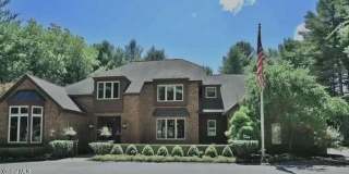 9 Oak Brook Boulevard Gallery 2