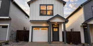 BRAND NEW Lalonde West Cottage Home for Lease - 10112 NE 45th Ct Gallery 1