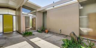 Wonderful Atrium Eichler in the Heart of Greenmeadow Gallery 3
