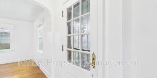 407 Washington St NE Gallery 7