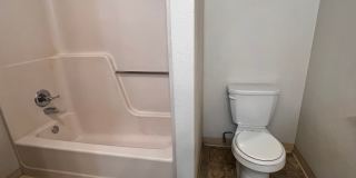 3 Bd Townhome Gallery 27