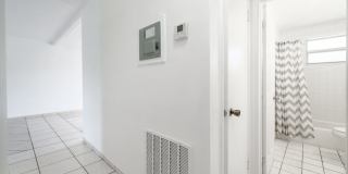 2225 Northeast 123rd Street Gallery 19