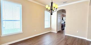 Spacious 4BR Home with Solar Panels, Downstairs Primary & Fenced Yard Gallery 12