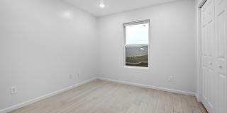 Modern Duplex in Fayetteville, AR Gallery 16