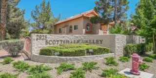 Gated Community townhome, with private garage Gallery 64