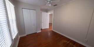 419 43rd Street Gallery 14