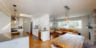 Beautiful Home with Pool! Gallery 18