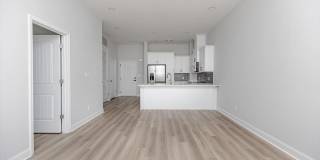 1009 Northside Drive Gallery 31