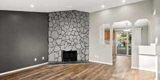 Renovated 2BD/1BA Duplex | Single-Level | Stoneridge – Tualatin Gallery 6