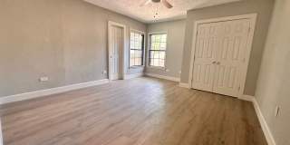 Charming 3 Bed 2 Bath Home with Bonus Den and Detached Garage Gallery 12