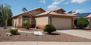 707 W BAYLOR Lane Gallery 1