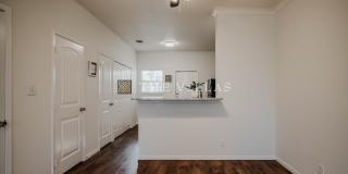 208 Vista Alta St 208 Vista Alta St Gallery 1