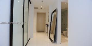 16901 Collins Ave Gallery 7