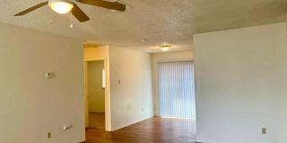 Three Bedroom Two Bath Home Near Northern Hills, Wood, and Madison Gallery 5