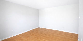 6301 Broad St Gallery 8