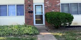 Spacious 3Bedroom / 1.5 Bath Available in Hazelwood Gallery 1