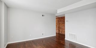 1313 w 8th st - unit 3 Gallery 7