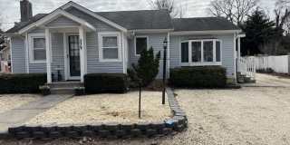 507 Riverside Drive S Gallery 1